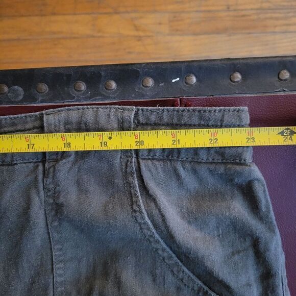 Reitmans Green Skirt with Adjustable Waist - Picture 10 of 11